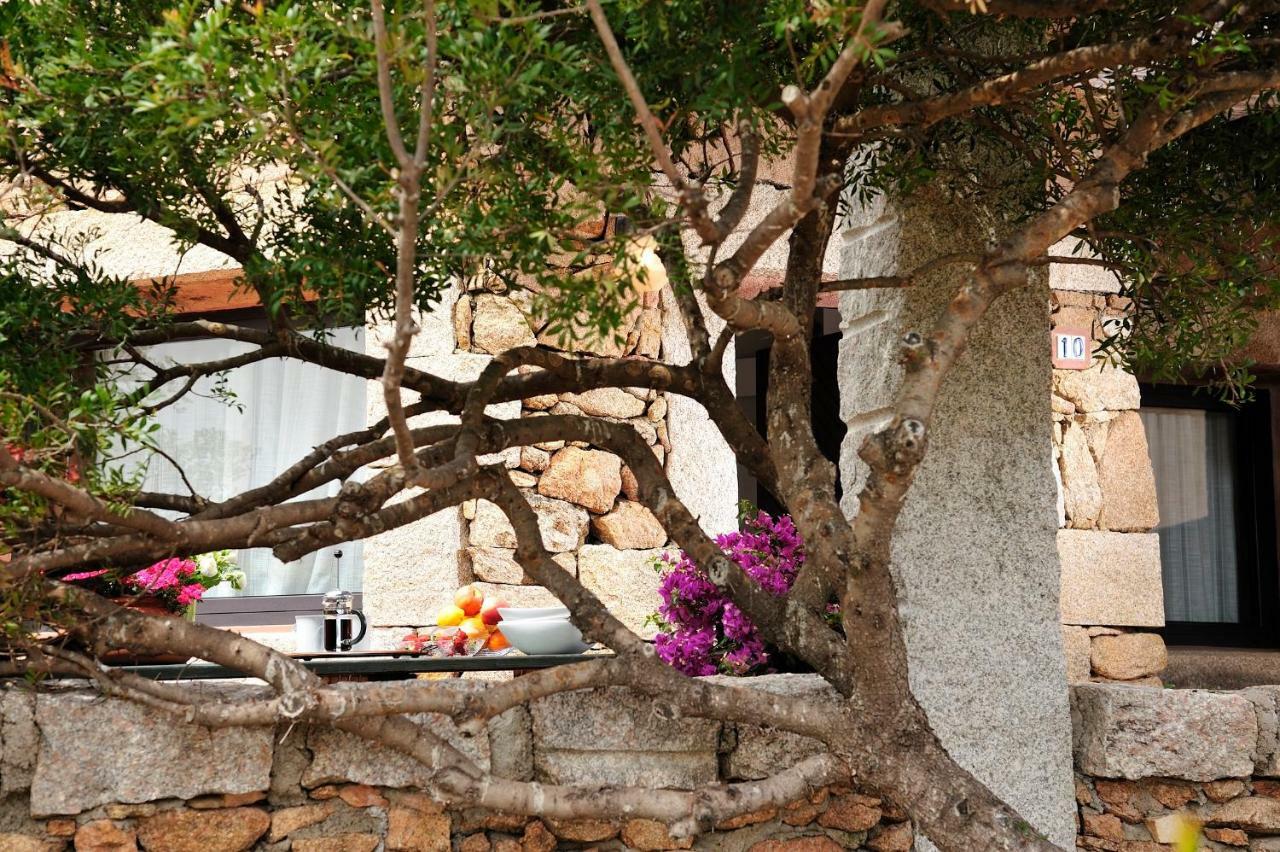 Residence L'Ea Di Lavru - Appartamenti Mono-Bilo-Trilocali Porto San Paolo  Kültér fotó