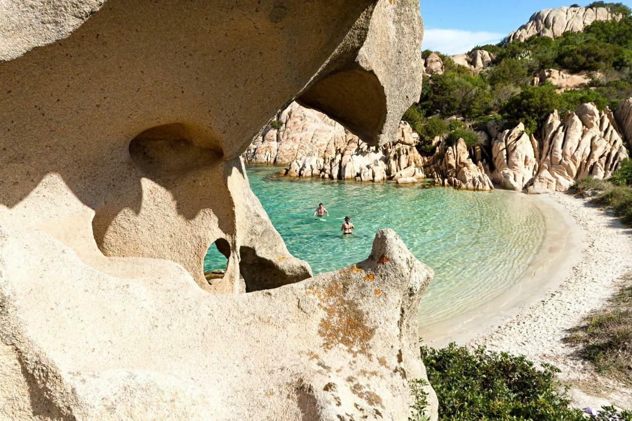 Residence L'Ea Di Lavru - Appartamenti Mono-Bilo-Trilocali Porto San Paolo  Kültér fotó