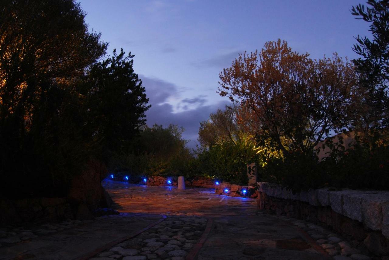 Residence L'Ea Di Lavru - Appartamenti Mono-Bilo-Trilocali Porto San Paolo  Kültér fotó