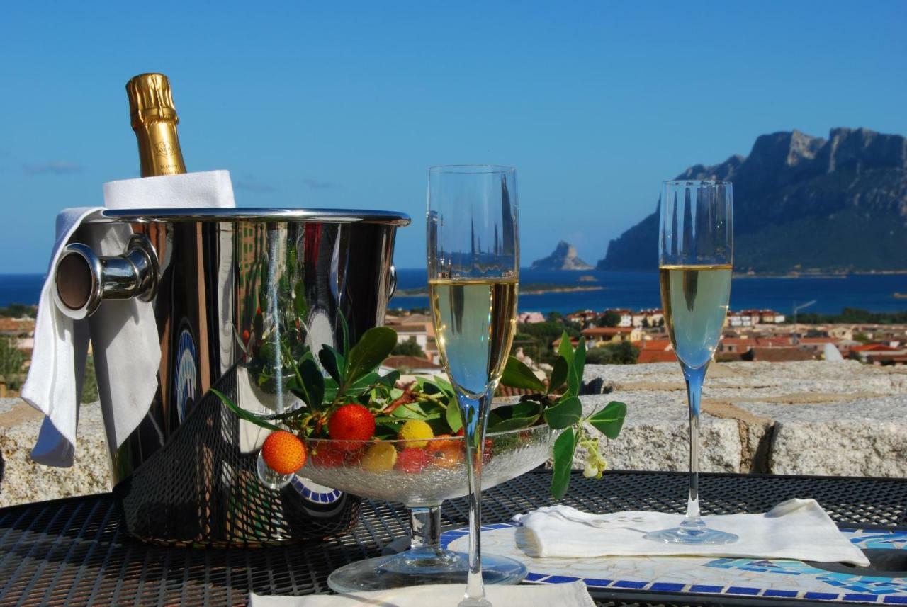 Residence L'Ea Di Lavru - Appartamenti Mono-Bilo-Trilocali Porto San Paolo  Kültér fotó