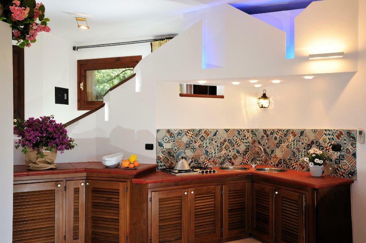 Residence L'Ea Di Lavru - Appartamenti Mono-Bilo-Trilocali Porto San Paolo  Kültér fotó