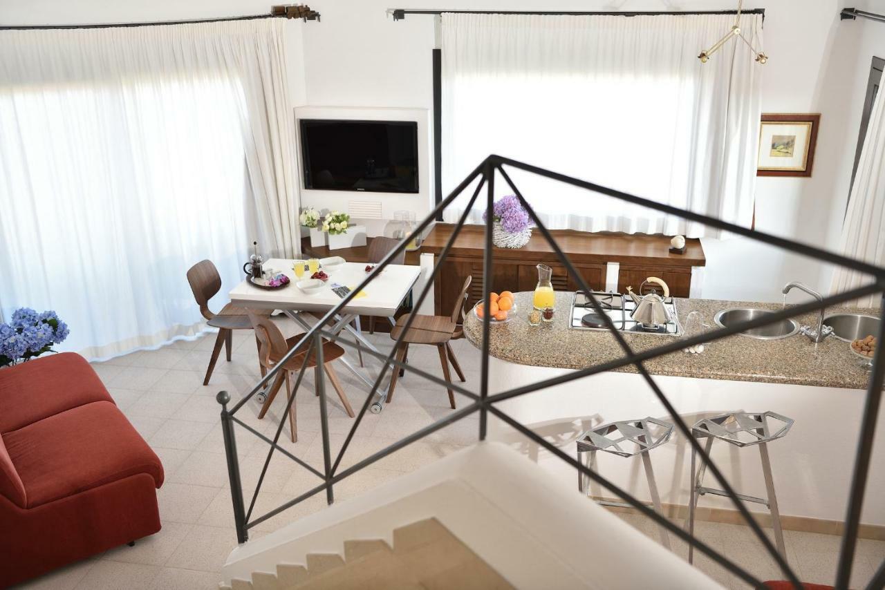 Residence L'Ea Di Lavru - Appartamenti Mono-Bilo-Trilocali Porto San Paolo  Kültér fotó