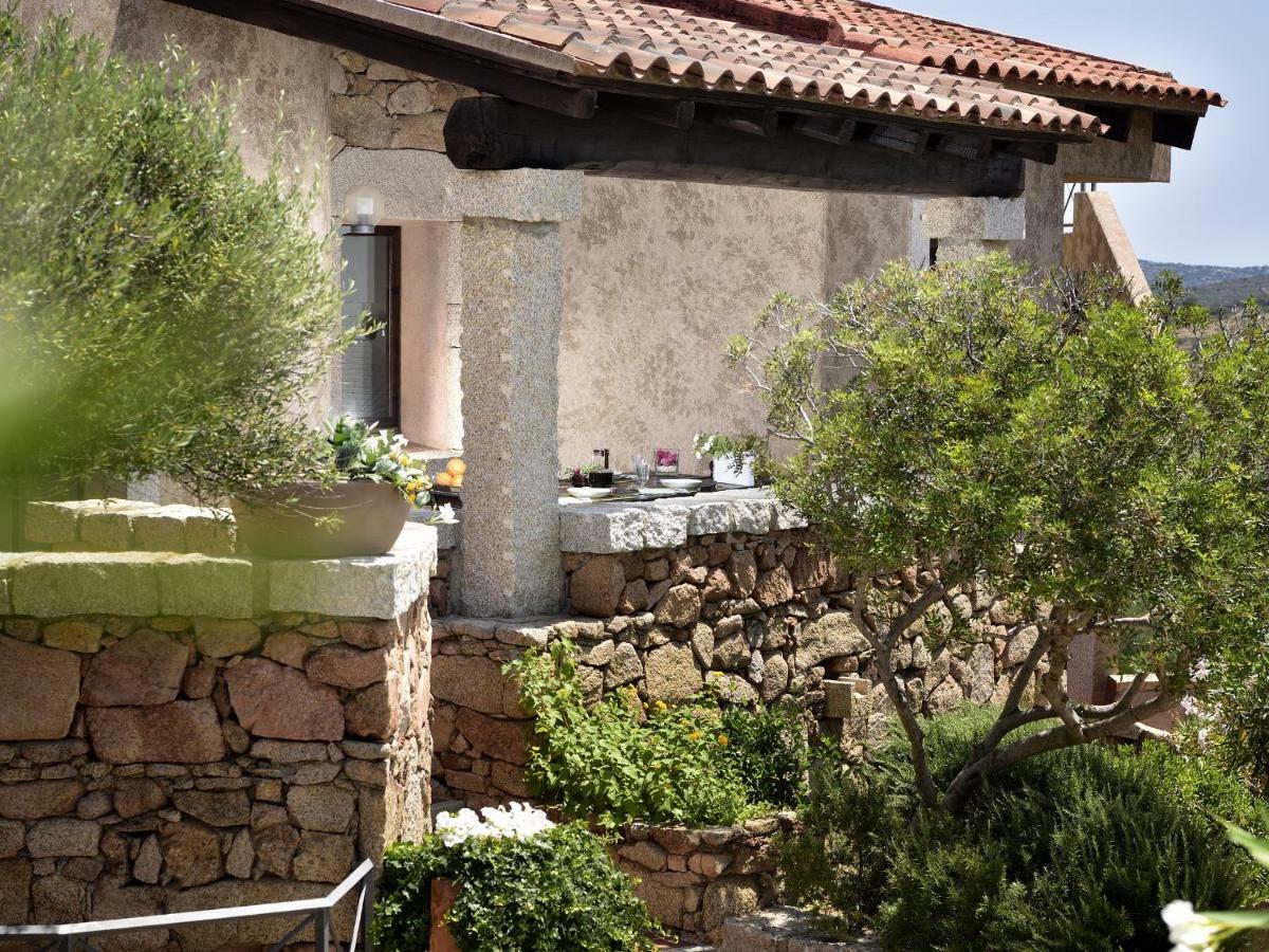Residence L'Ea Di Lavru - Appartamenti Mono-Bilo-Trilocali Porto San Paolo  Kültér fotó